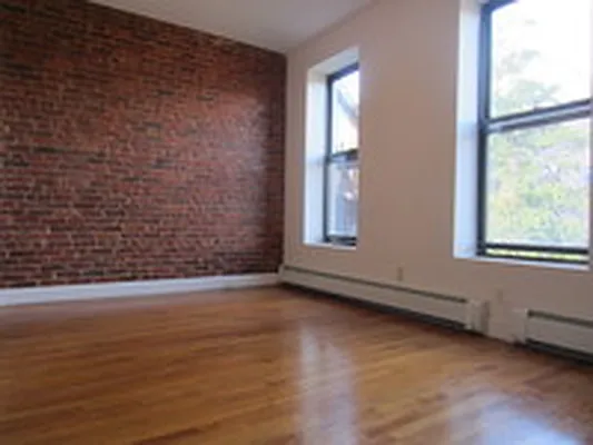 Rented by Link NY Realty | media 31