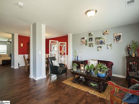 3rd image of 203 Triple Creek Dr