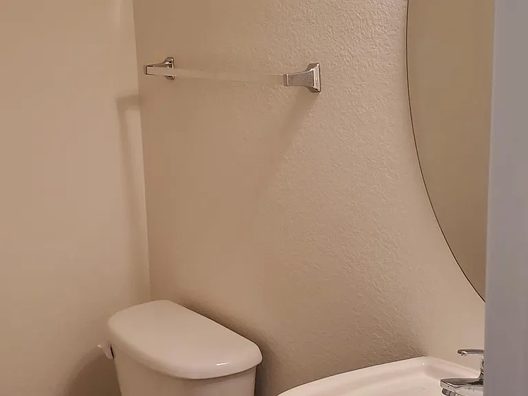 1/2 bath downstairs