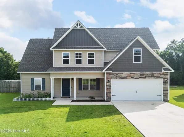 106 Cameo Court, Jacksonville, NC 28540