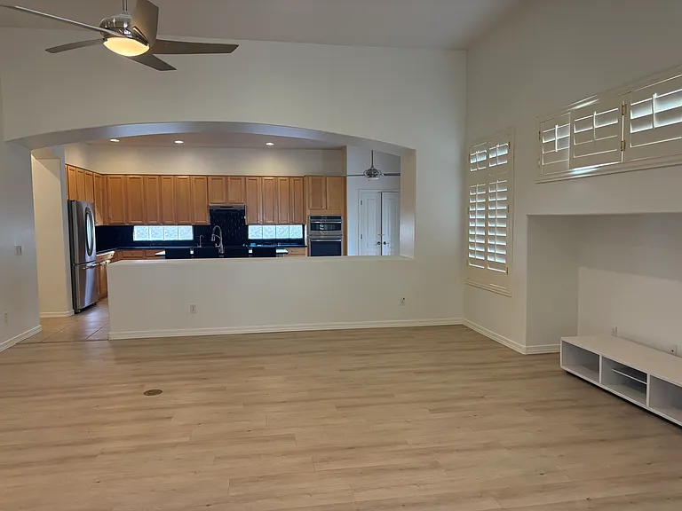 1233 E Kramer Cir — Photo 16