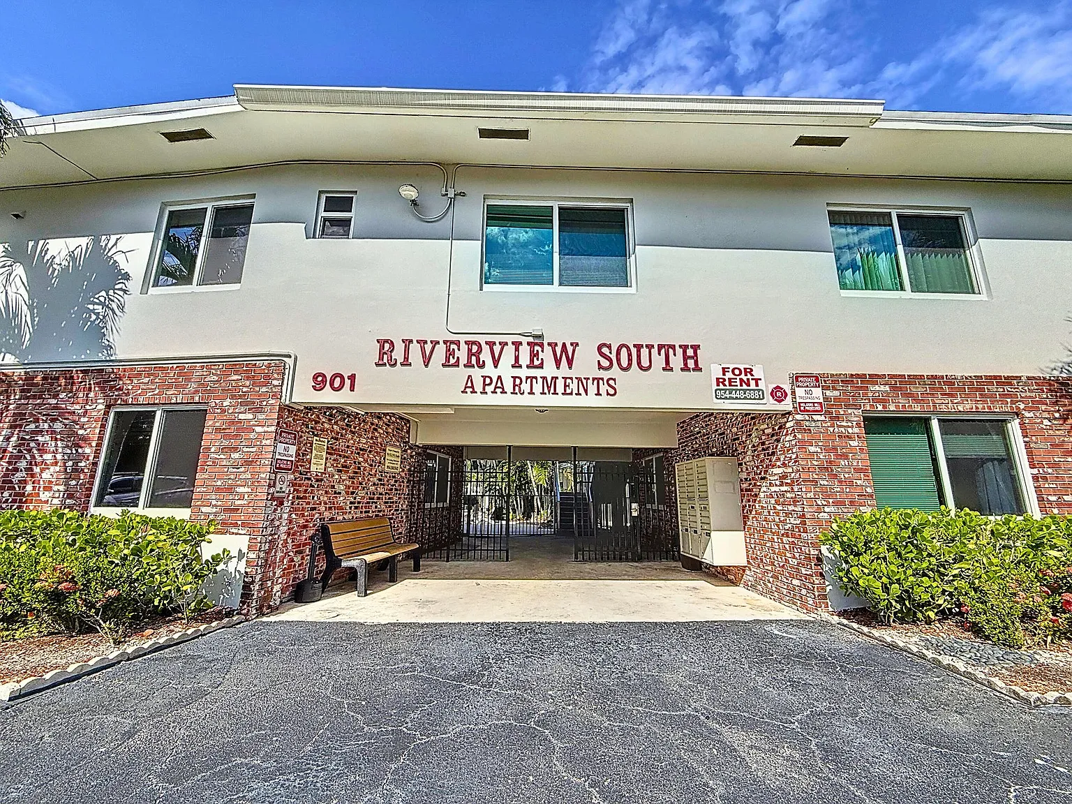 Riverview South Apartments — Photo 3