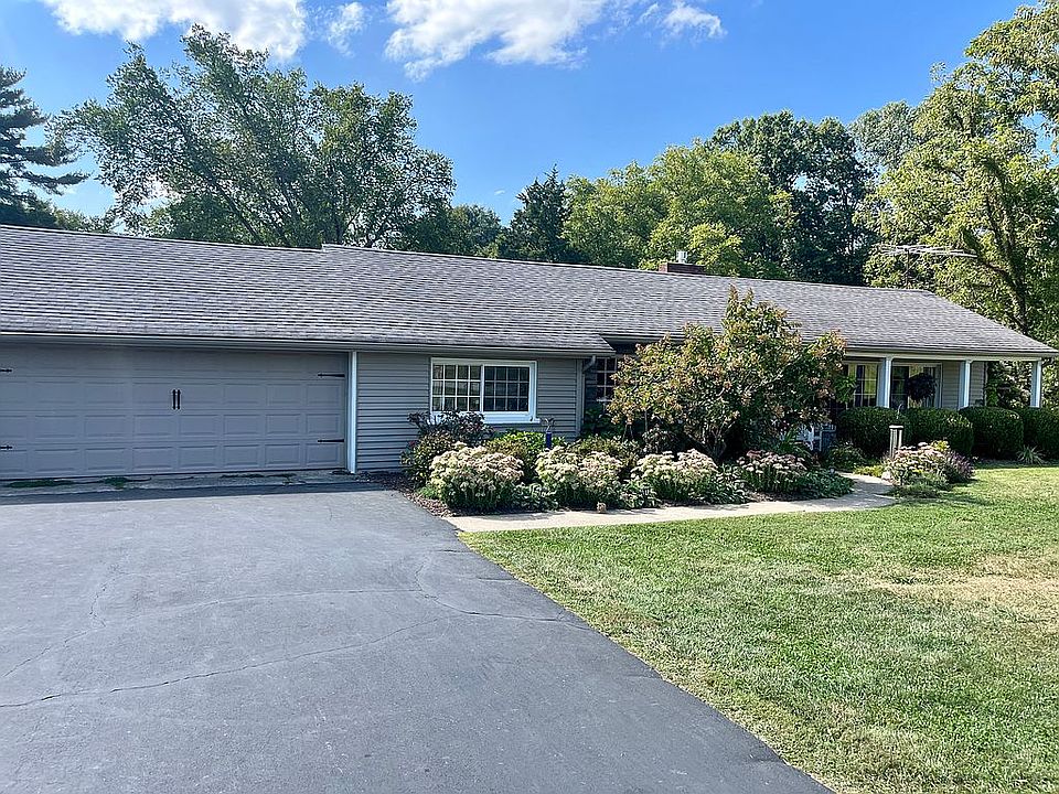 2nd image of 1978 S Jimtown Ln