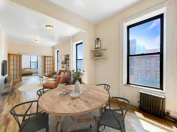 570 Vanderbilt Avenue image 1 of 6