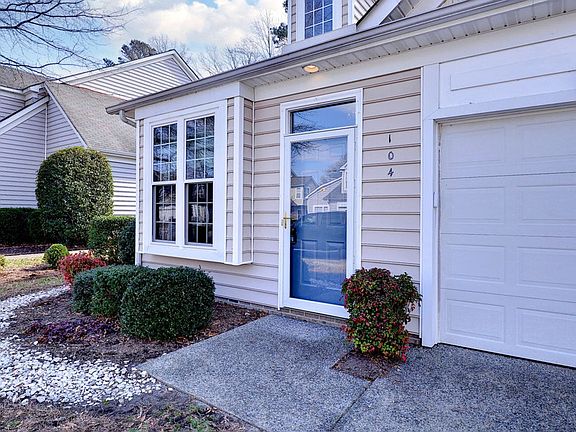 3rd image of 104 Kevin Ct