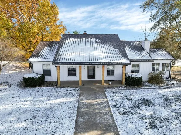 11219 Dingess Rd, Circleville, OH 43113