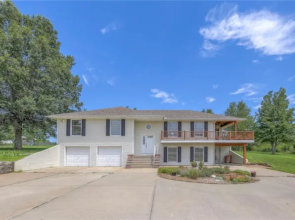 32212 E Pink Hill Rd, Grain Valley, MO 64029