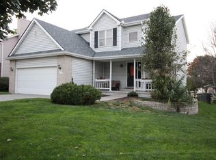 3522 Canyon Rd, Lincoln, NE 68516