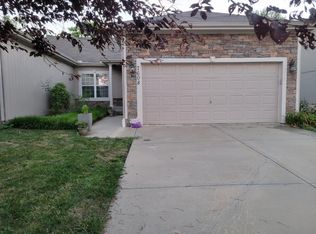 7608 Anderson St, Shawnee, KS 66227