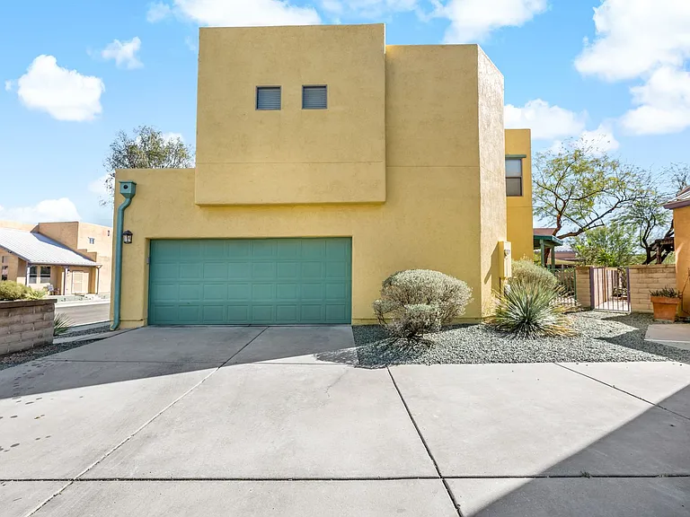 953 W Calle Carasol — Photo 6