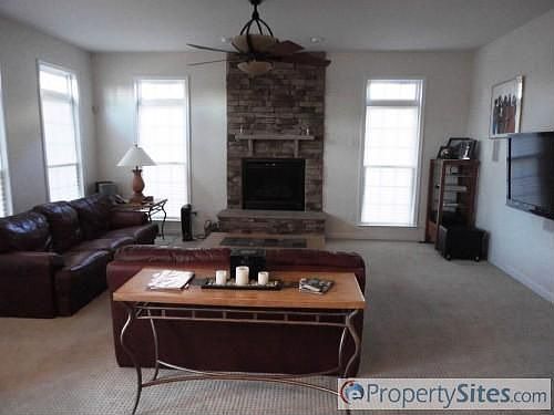 5th image of 11000 Mountain Spring Dr