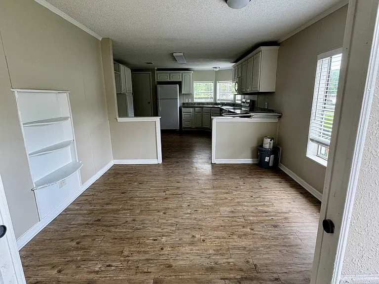 7616 Coach Park Dr — Photo 11
