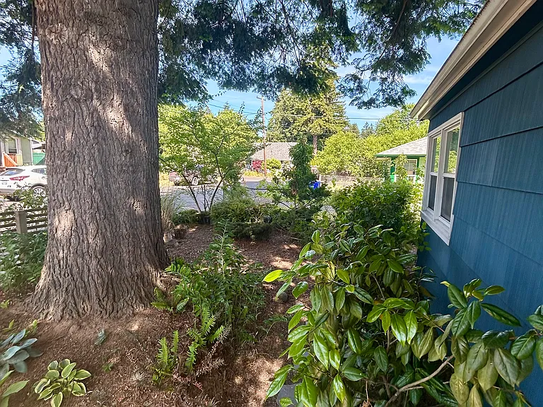 8616 SE Raymond Ct — Photo 26