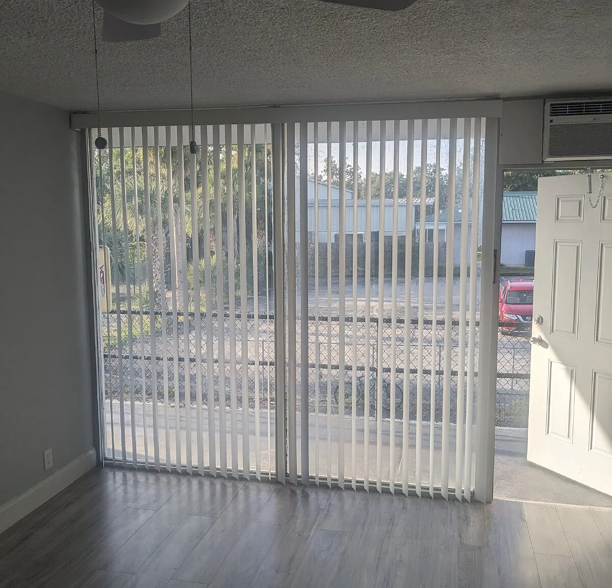 Studio, 264 sqft, $995 — Photo 4