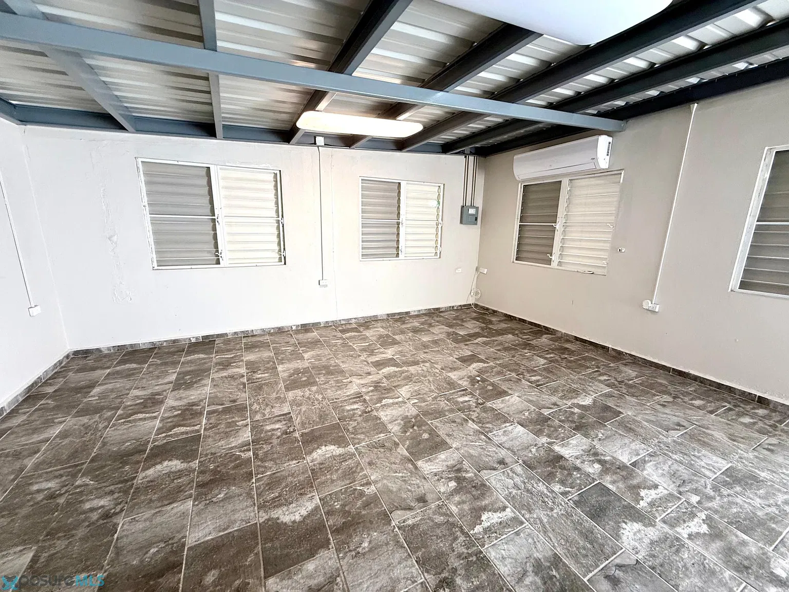 1 bed, 1.0 bath, 600 sqft, $600 — Photo 2