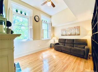 58 Woodley Ct APT 11, Meriden, CT 06450