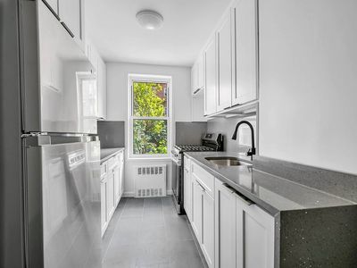 86-11 34th Ave APT 1A, Jackson Heights, NY, 11372