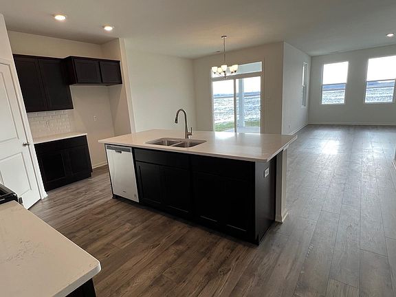 4th image of 10343 Morse Pl