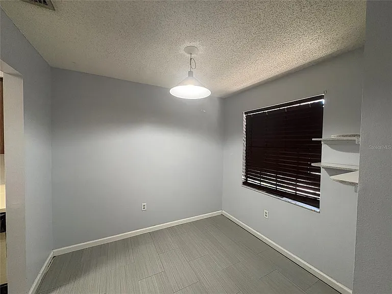 411 Garden Dr #1 — Photo 4
