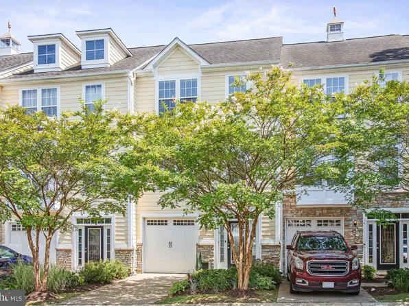 12 Bay View Ln, Colonial Beach, VA 22443