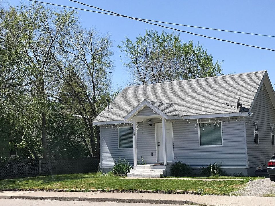 2nd image of 307 N Vista Rd