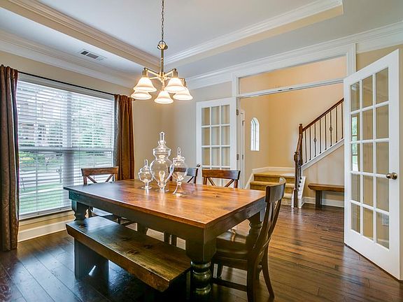 4th image of 4648 Sawmill Pl