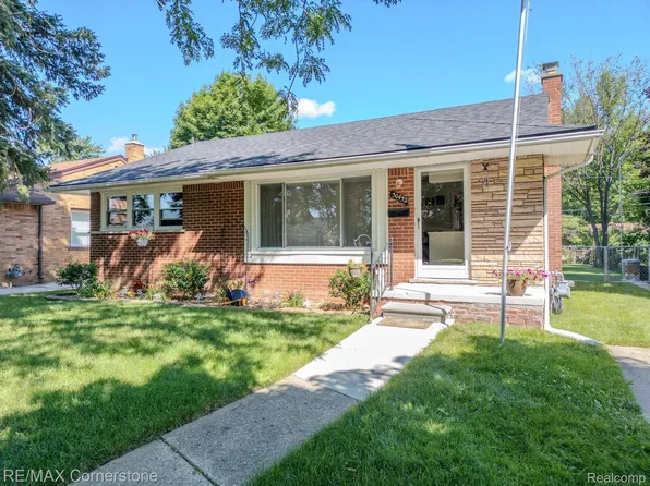 30432 Rush St, Garden City, MI 48135