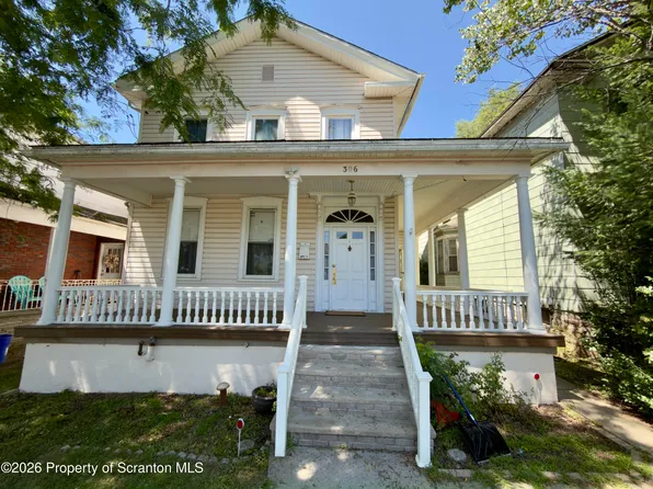 306 S Hyde Park Ave, Scranton, PA 18504