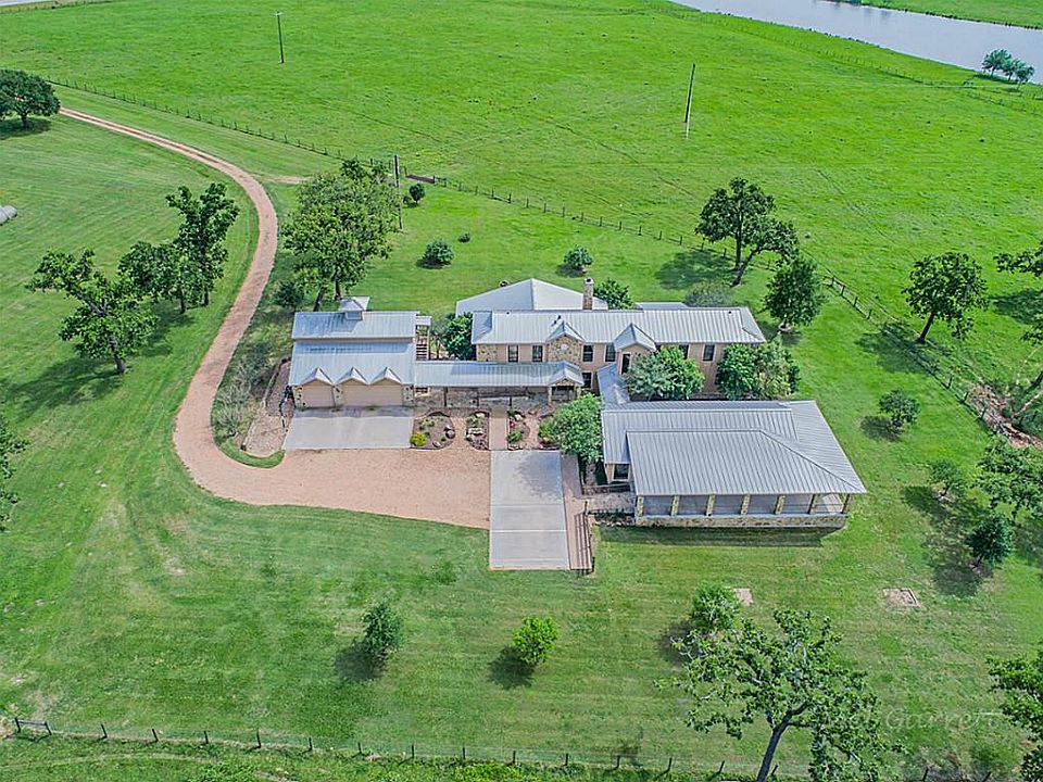 1st image of 2316 Highway 159 E