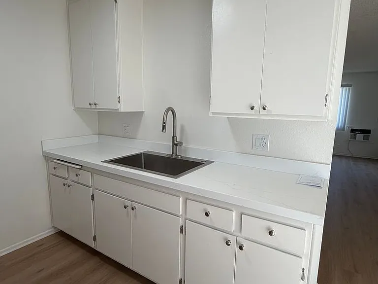 147 Sespe Ave — Photo 12