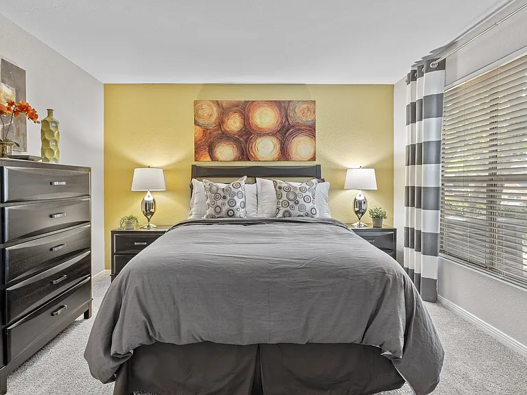 Regency Place — Photo 20