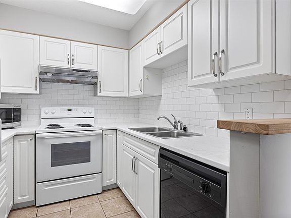 2nd image of 1170 Hugh Allan Dr #318