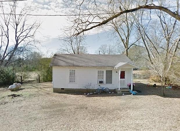 2nd image of 139 Line Rd