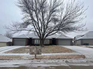 2319 N 133rd Cir, Omaha, NE 68164