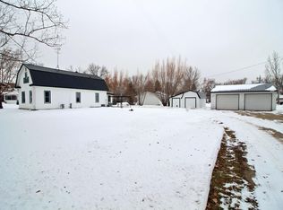 408 Victoria Ave, Carlos, MN 56319