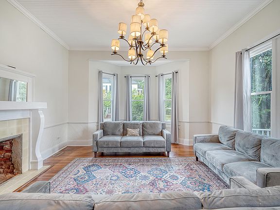 5th image of 291 Edward St