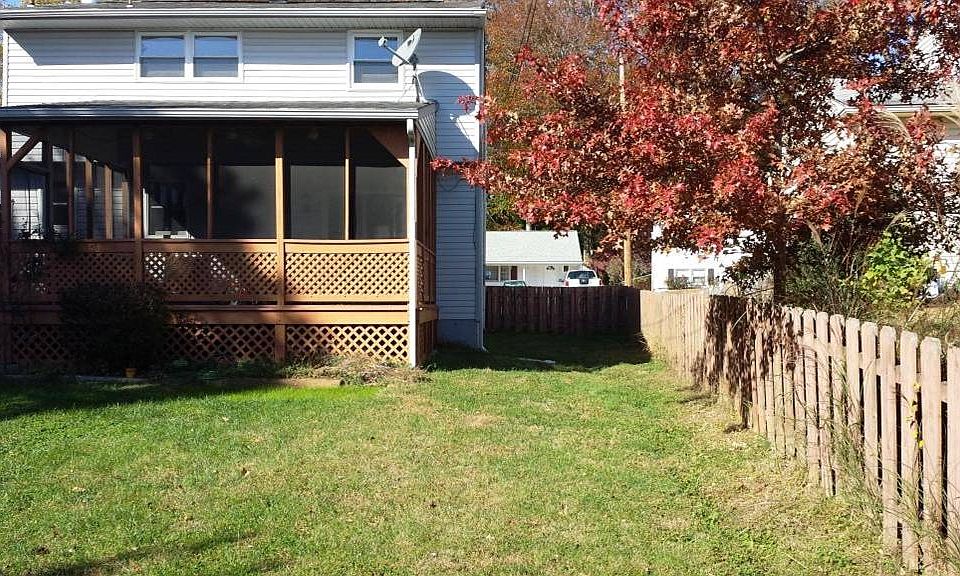 2nd image of 2521 Alister Dr