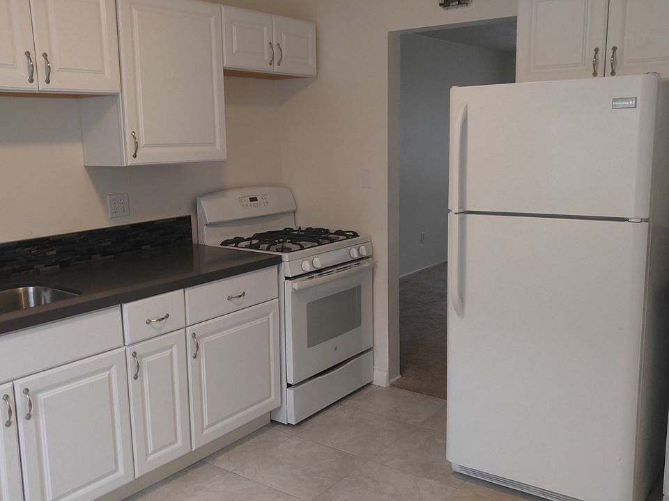 1st image of 1836 Missouri St