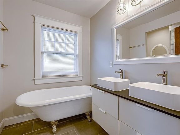 5th image of 4132 Harrison St