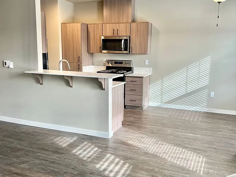Eagle Pointe Apartments- Resort-Style Living in Albany — Photo 14