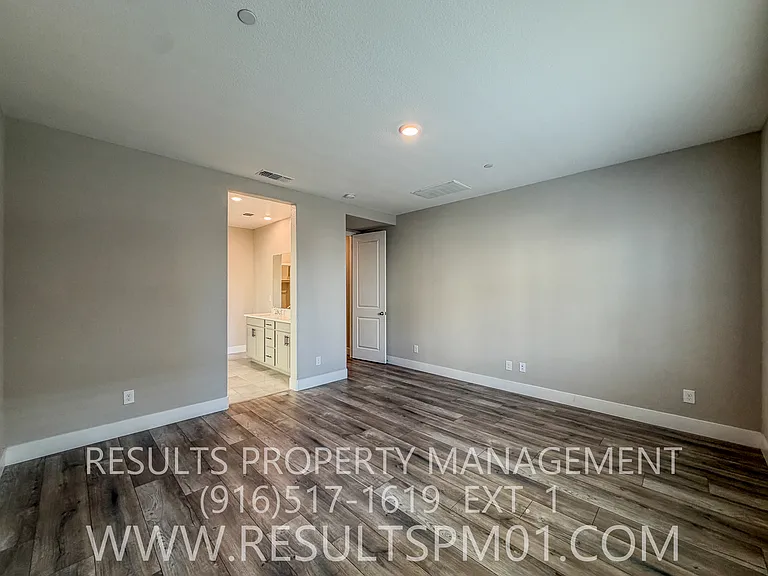 587 River St — Photo 7