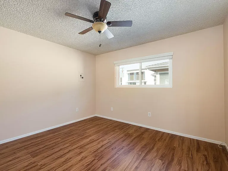 2302 Aviation Blvd #B — Photo 8