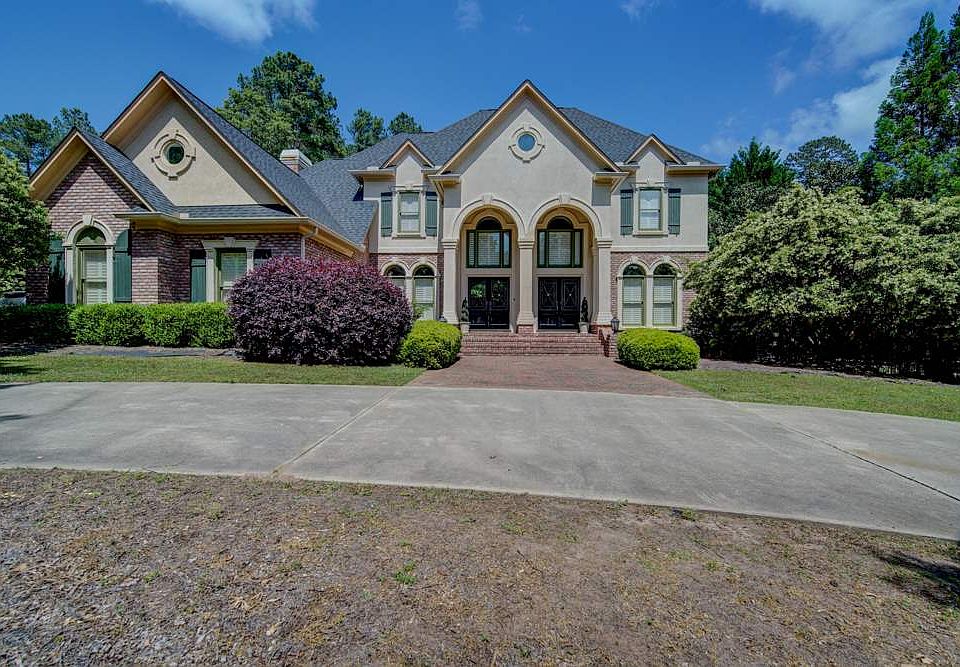 1st image of 388 Hidden Creek Cir