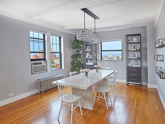 4th image of 47 Plaza St W #8B