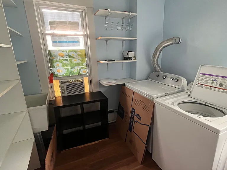 5859 Hobart St #2 — Photo 8