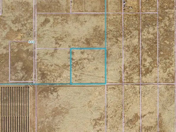 O'W Ave #J-4, Lancaster, CA 93536