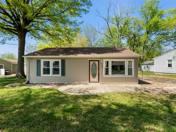 4119 Fairview Dr, Bartonville, IL 61607