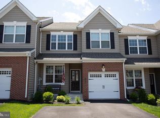 106 Mainland Square Dr, Harleysville, PA 19438