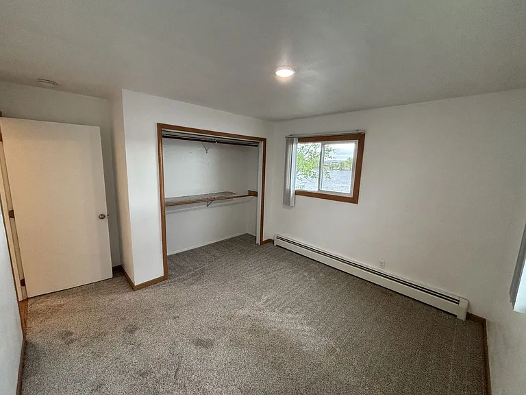1642 Bainbridge St — Photo 7
