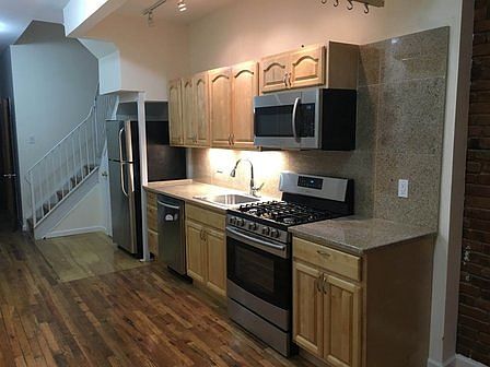 1st image of 804 Macon St